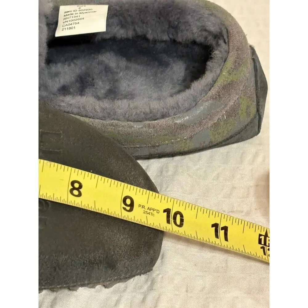 L.L. Bean Genuine Sheepskin Lined Camo Moccasin/Slippers Kids Size4 Big Boy EUC